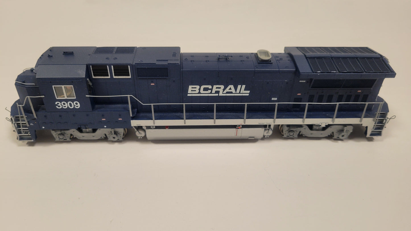 (PreOwned) BC Rail #3909 Locomotive