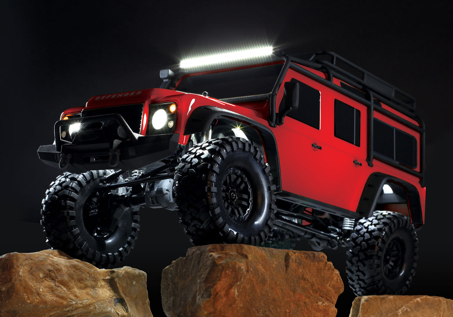 Traxxas 1/10 4WD Crawler RTR TRX-4 Land Rover Defender - Red TRA82056-4RED