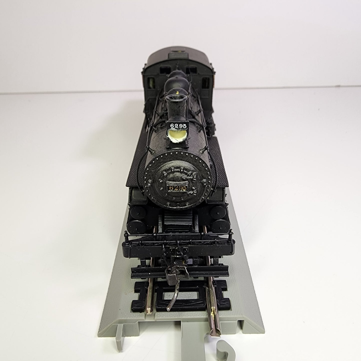 HO scale CPR 0-6-0 Brass Locomotive Painted (Preowned)