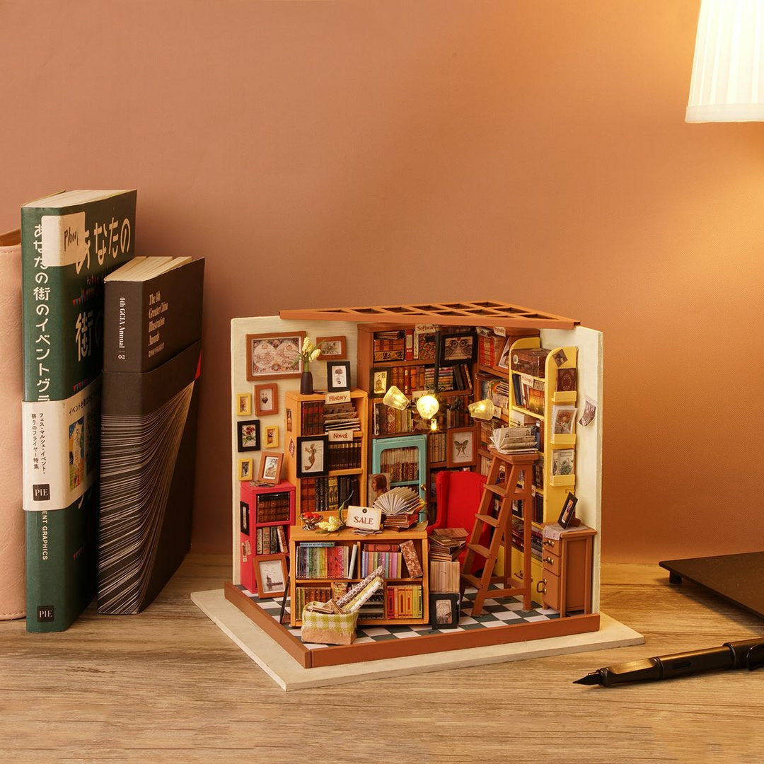 DIY House Sam's Study