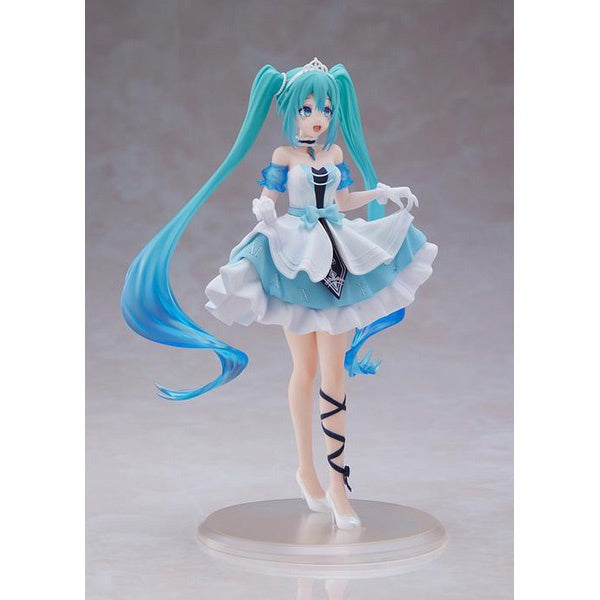 Hatsune Miku Wonderland Cinderella Miku Figure