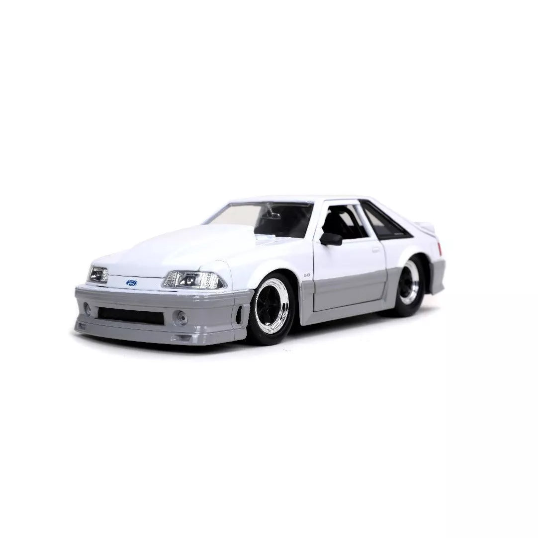 "BIGTIME Muscle" 1/24 1989 Ford Mustang GT - Glossy White