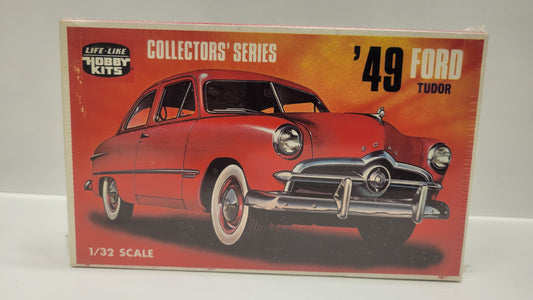 (Pre Owned) 1949 Ford Tudor Life-Like 1/32 #C290:70