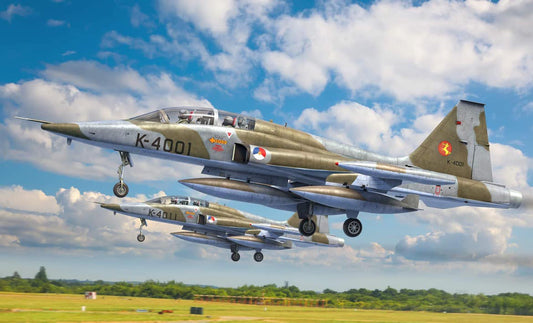 Nf-3B/F-5B/Sf-5B Freedom Fighter 1/48 #48117 by Heller