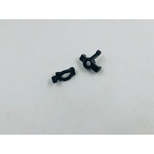 RC Pro L/R Front Hub Carriers And Steering Hubs - R1815