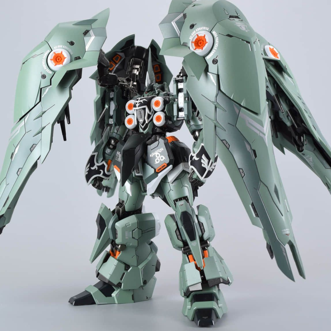 The Steel Legend Kshatriya features a high degree of color separation and attention to detail. No expense was spared in creating this 1/100 Master Grade style METAL BUILD Kshatriya!