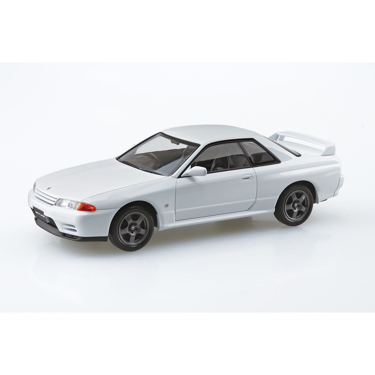 Nissan R32 Skyline GT-R (Crystal White) 1/24 #06354 by Aoshima