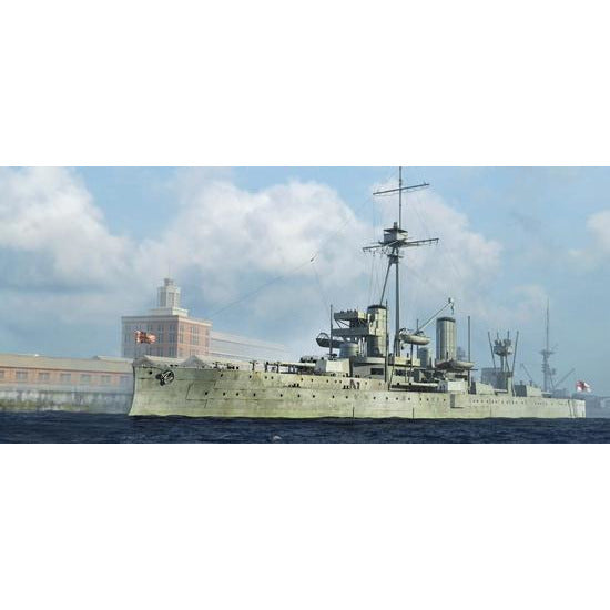 HMS Dreadnought 1918 1/700 Model Ship Kit #6706 by Trumpeter
