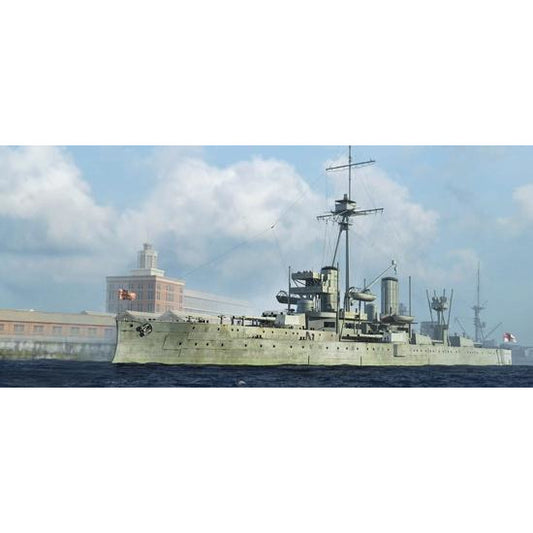 HMS Dreadnought 1918 1/700 Model Ship Kit #6706 by Trumpeter