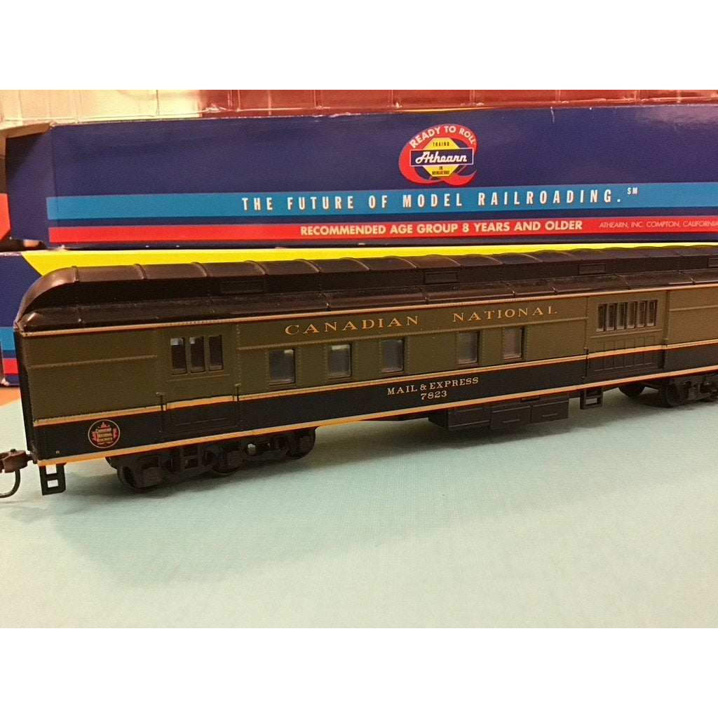HO Scale CN Mail and Express #7823 (PRE OWNED)