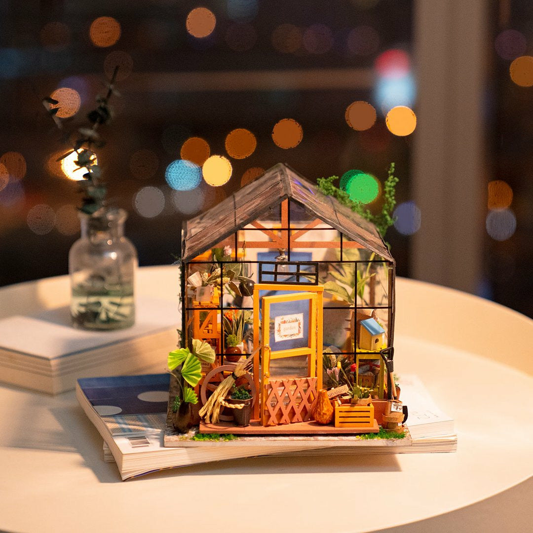 DIY House Cathy's Flower House