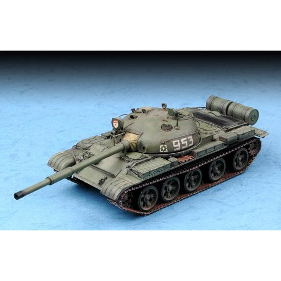 Russian T-62 Main Battle Tank Mod.1962 1/72 by Trumpeter