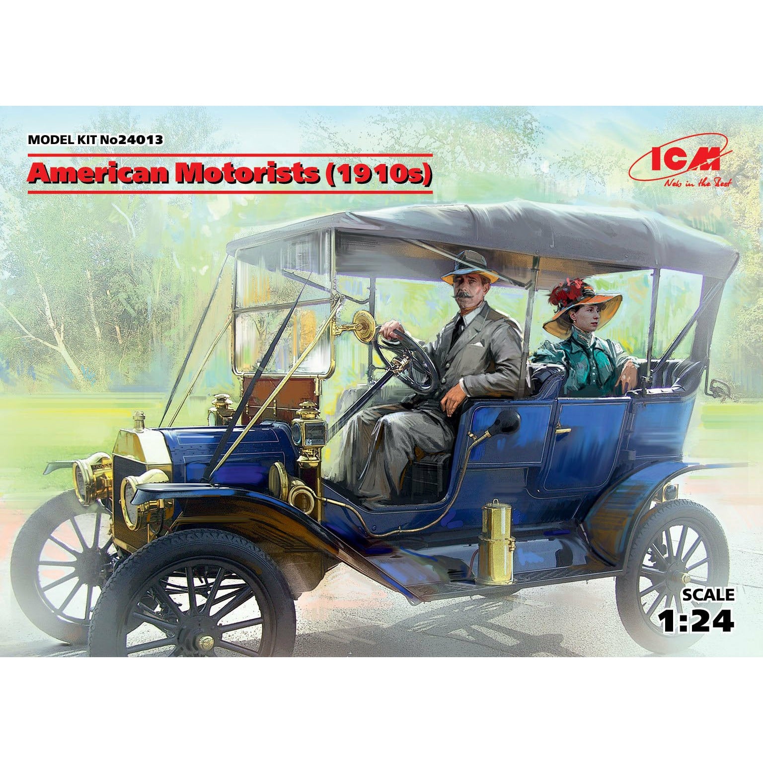 American Motorists (1910s) (1 male, 1 female figures) (100% new molds) 1/24 #24013 by ICM