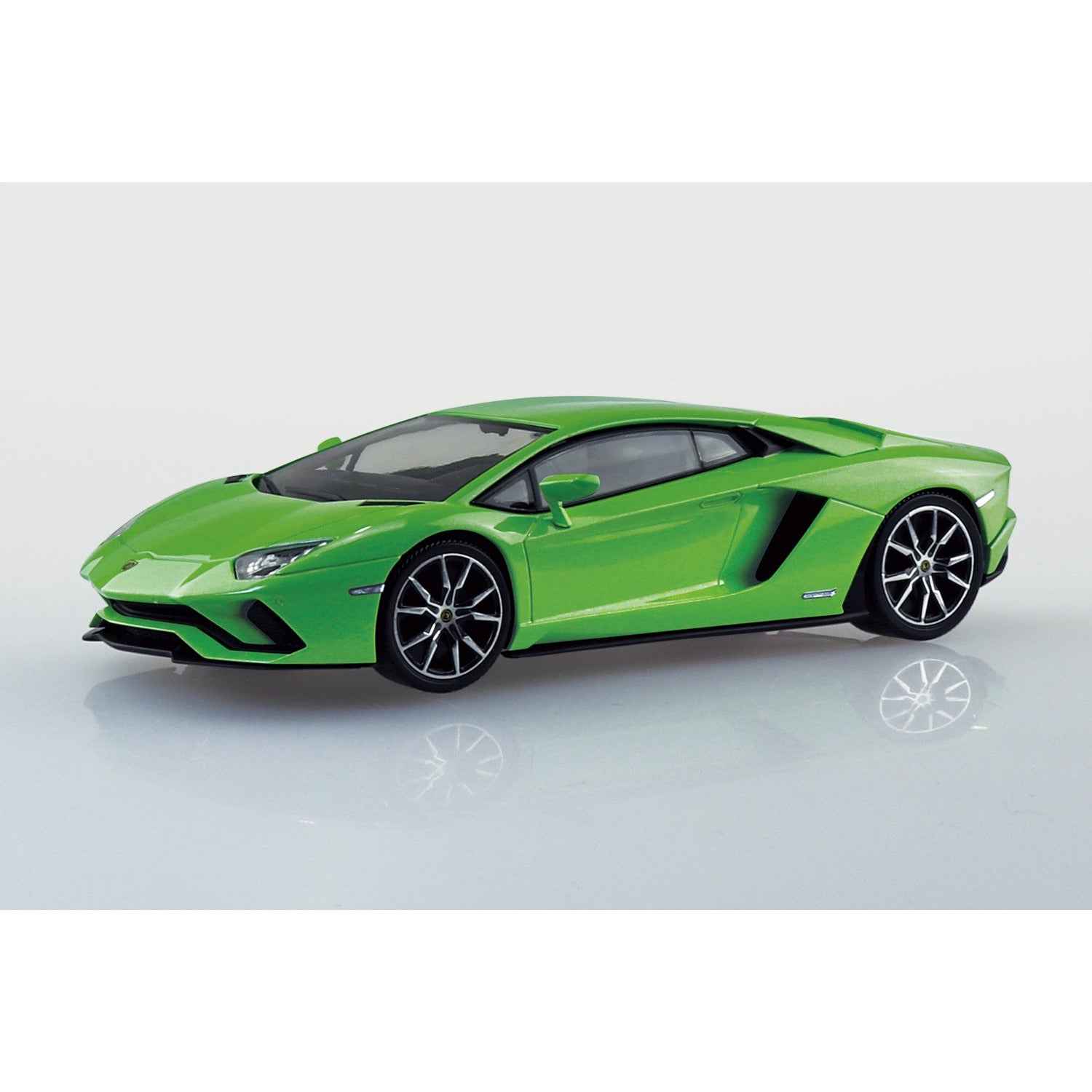 Lamborghini Aventador S Pearl Green 1/32 #06348 by Aoshima