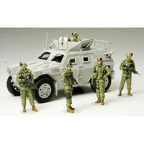 JGSDF Iraq Humanitarian Assistance Team #35276 Figure Kit by Tamiya