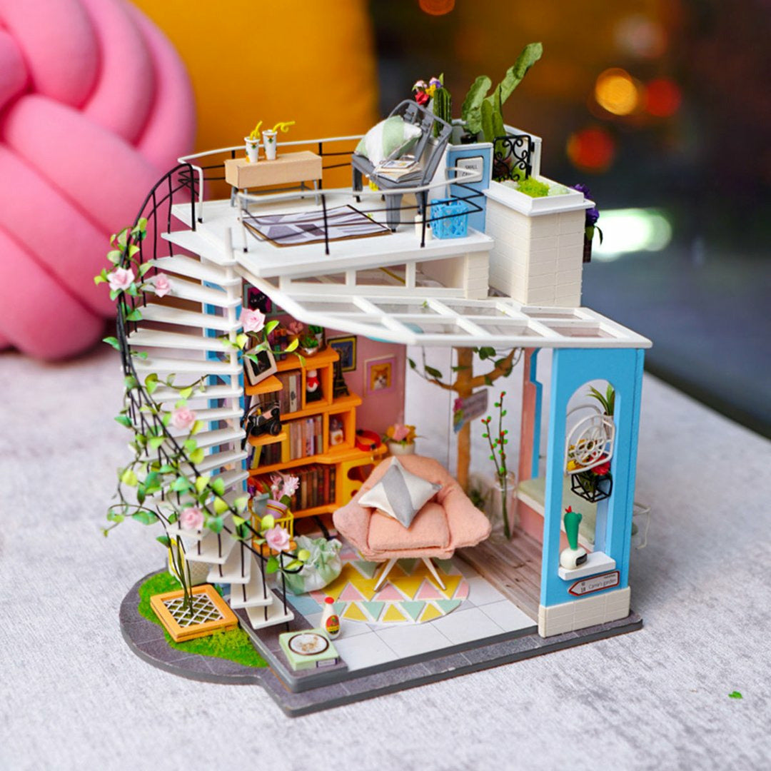 DIY House Dora's Loft