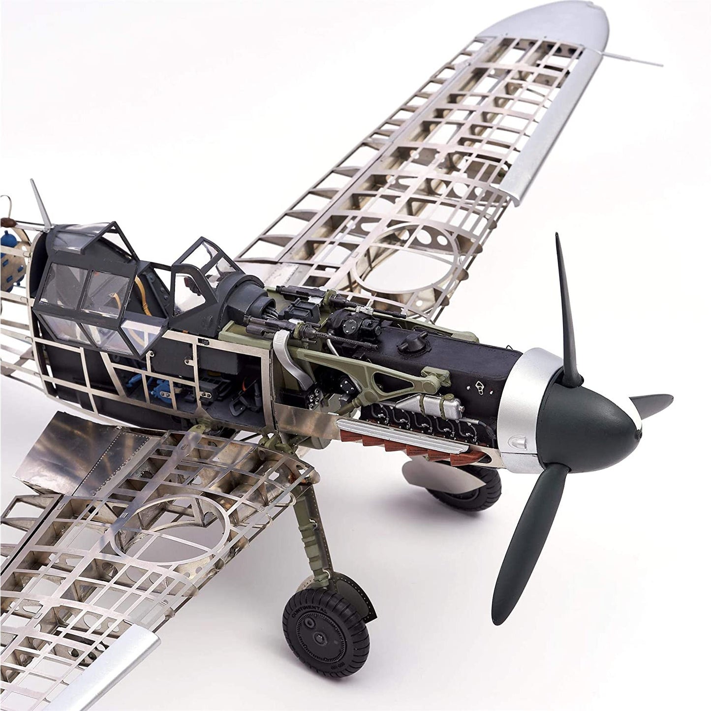Messerschmitt BF 1009G WWII German Fighter 1/16 by Artesania Latina