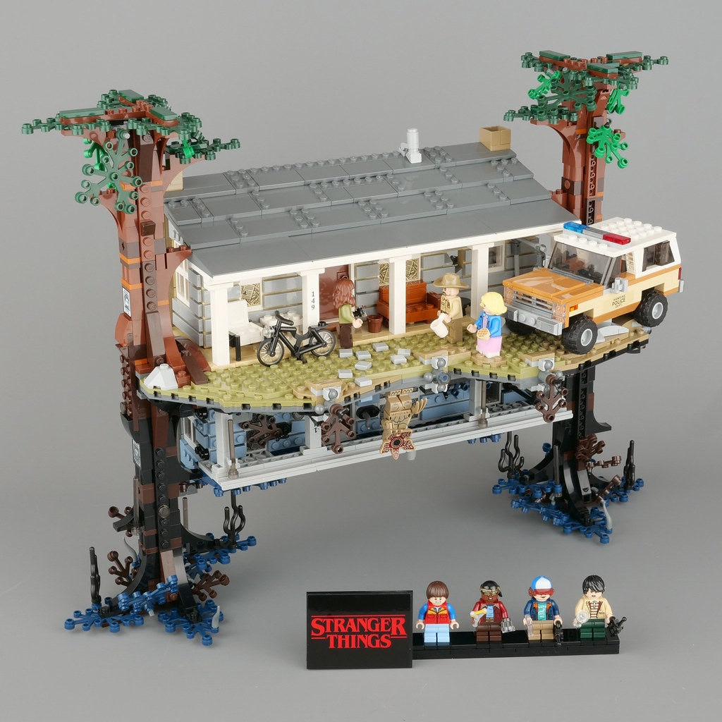 Lego Stranger Things: The Upside Down 75810