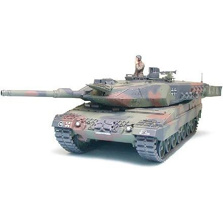 Leopard 2A5 Main Battle Tank 1/35 #35242 by Tamiya