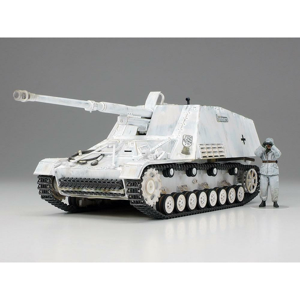 German Self-Propelled Heavy Anti-Tank Gun Nashorn 1/48 #32600 by Tamiya