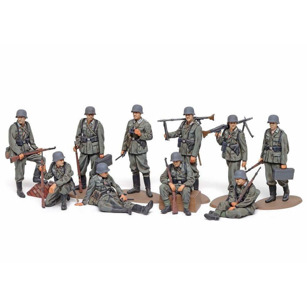 WWII Wehrmacht Infantry Set #32602 1/48 Figure Kit by Tamiya