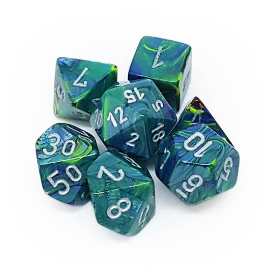 Chessex Festive 7-Die Set Green/Silver CHX27445