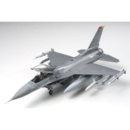 Lockheed Martin F16CJ Fighting Falcon (Block 50) 1/48 #61098 by Tamiya