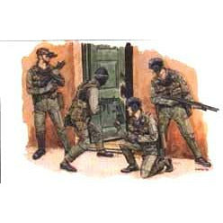 USN SEAL Team Set #1 (4) 1/35 by Dragon Models