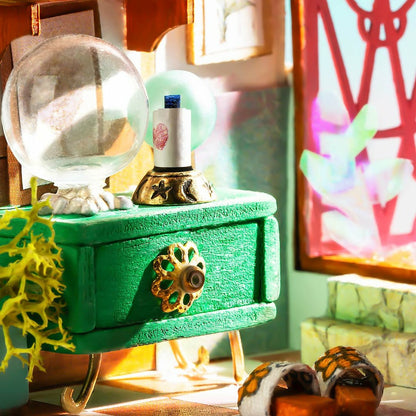 Bloomy House Glass Dollhouse - Mysterious World Series