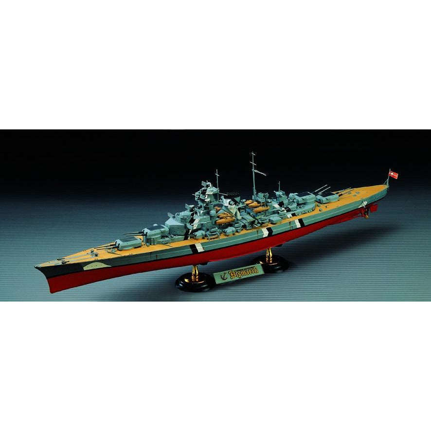 German Battleship Bismarck 1/800 Model Ship Kit #14218 by Academy