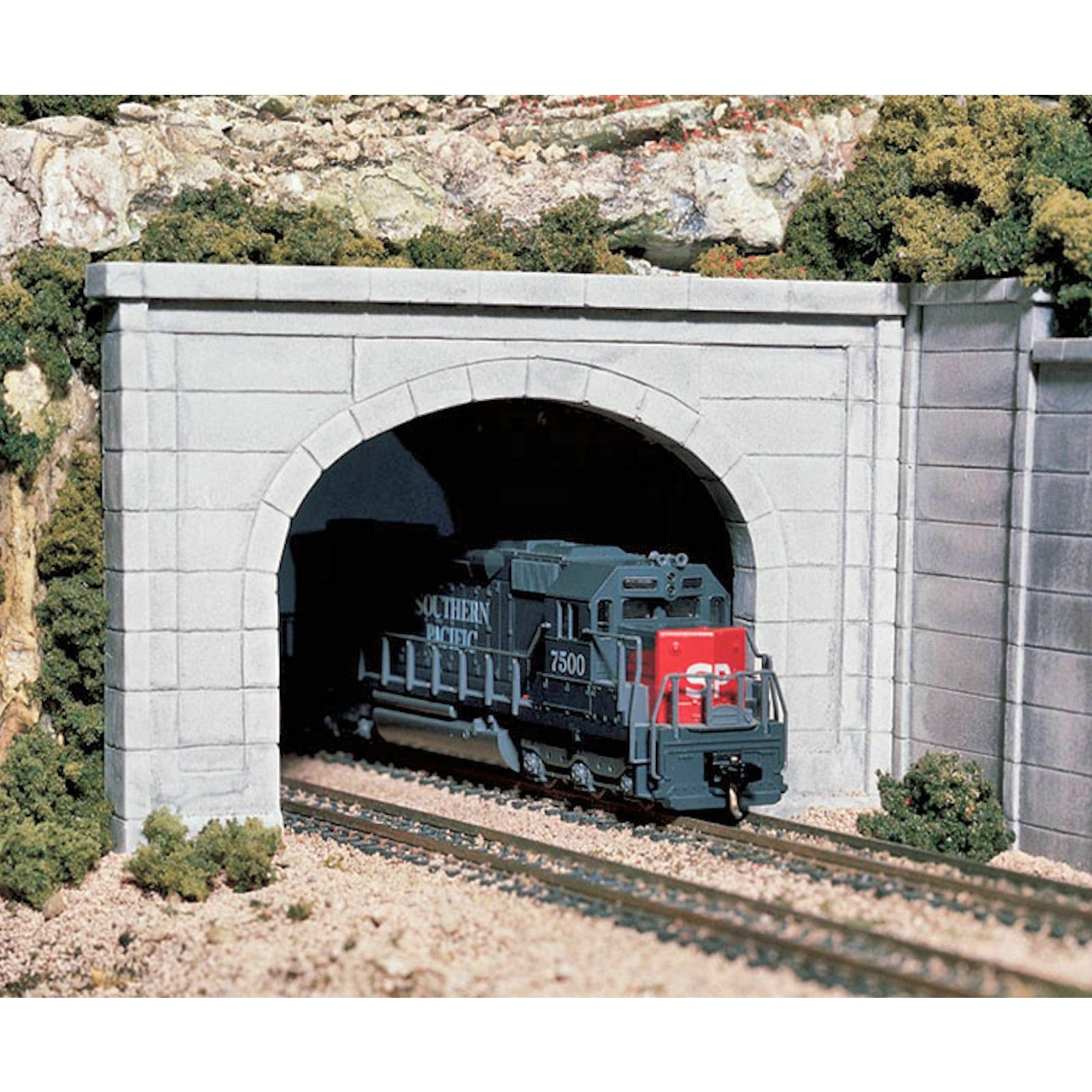 Woodland Scenics Tunnel Portal, Concrete, Double Track (HO) WOO1256