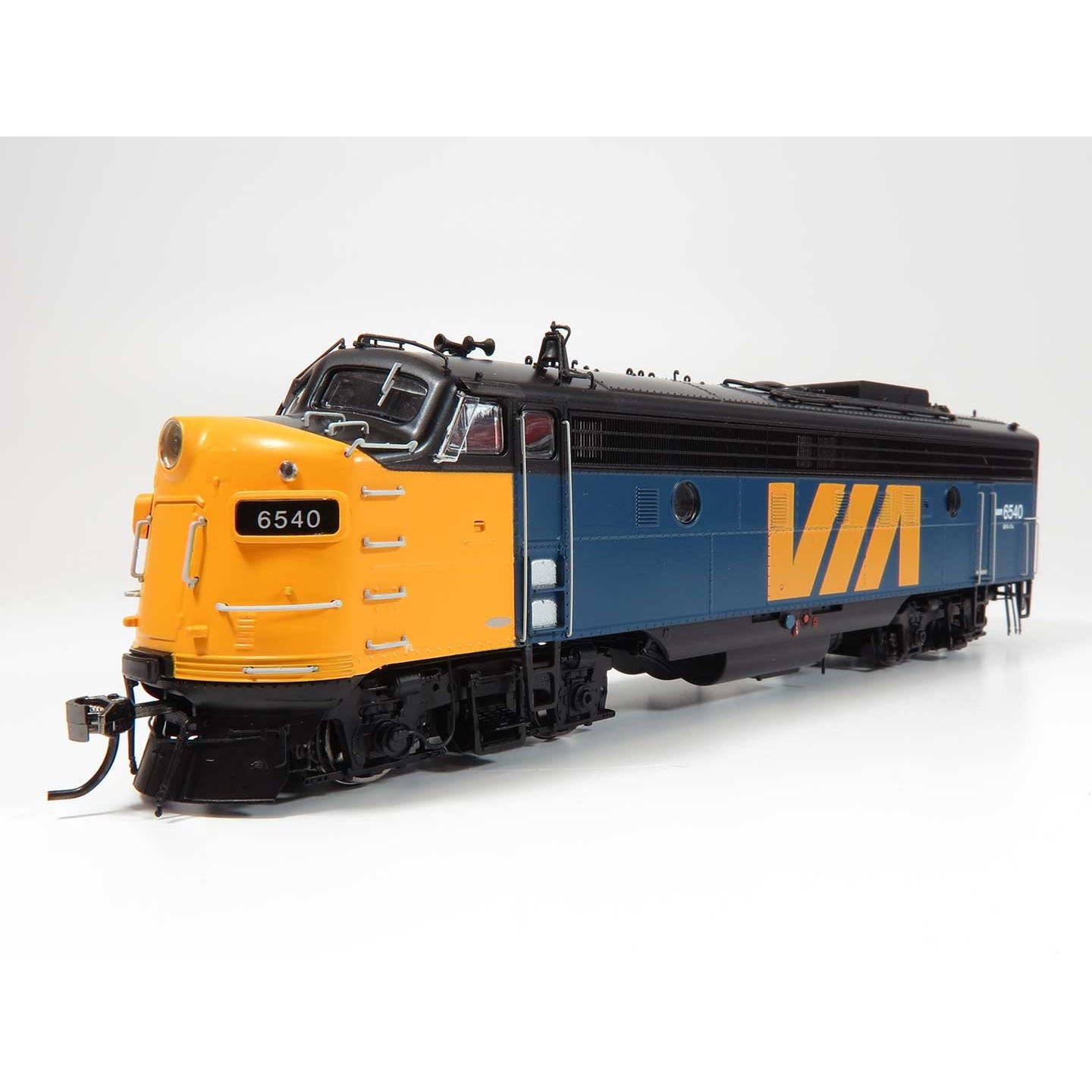 FP9A Locomotive VIA Rail #6534 (DCC/Sound)