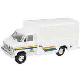 Trident Miniatures HO 1:87 Scale Vehicle 90261 Chevrolet Cargo Box Van RCMP