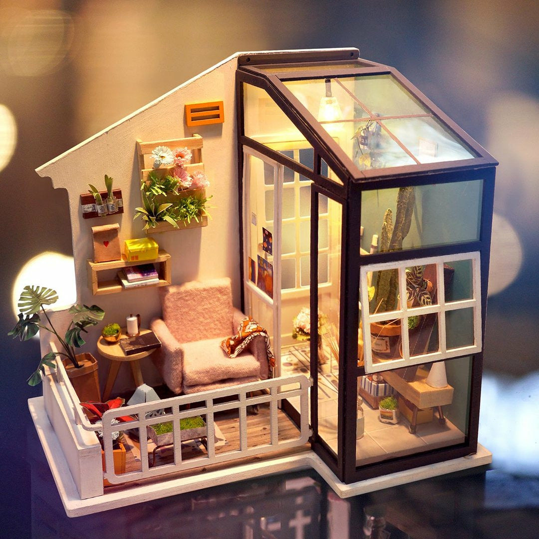 Balcony Daydreaming - DIY House
