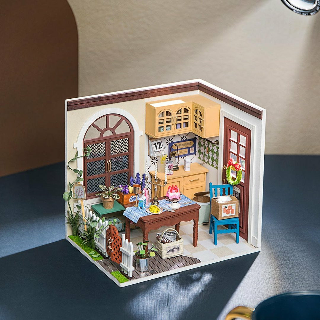 DIY House Charlie's Dining Room  - Wonderful Life Series